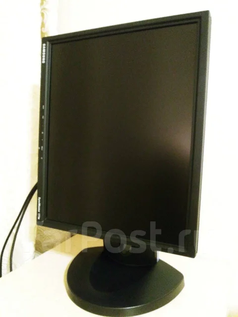 Samsung. 17" ����