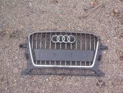 Решетка радиатора. Audi Q5, 8RB Двигатели: AAH, CDUC, CDUD, CGLC, CGLD, CGQB, CHJA, CJCA, CJCB, CJCD, CMGB, CNCB, CNCD, CNCE, CNHA, CNHC, CPMA, CPMB...