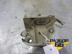 Кронштейн задней балки правый (554299U00A) Nissan Note (Е11) с 2006-2013г в Екатеринбурге Кронштейн задней балки правый (554299U00A) Nissan Note (Е11) с 2006-2013г
