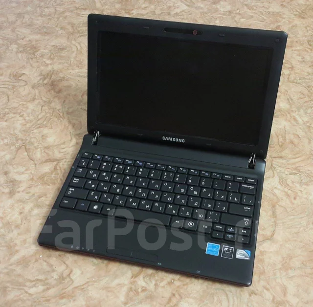 Samsung N100. 10.1", 1,3����, ��� 2048 ��, ���� 320���, WiFi: 1, Bluetooth: 1, ����������� �� 3��. ����