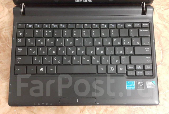 Samsung N100. 10.1", 1,3����, ��� 2048 ��, ���� 320���, WiFi: 1, Bluetooth: 1, ����������� �� 3��. ����