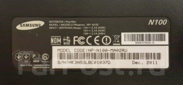Samsung N100. 10.1", 1,3����, ��� 2048 ��, ���� 320���, WiFi: 1, Bluetooth: 1, ����������� �� 3��. ����