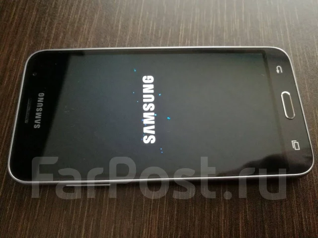Samsung Galaxy J3 2016. �����, ������, 4G LTE, Dual-SIM ����
