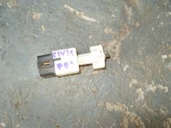 Концевик под педаль тормоза. Honda Civic, FD1, FD2, FD3 Двигатели: K20A, K20AVTEC, K20A2, K20A3, LDA, LDA1, LDA2, LDAMF5, P6FD1, R18A, R18A1, R18A2, R...