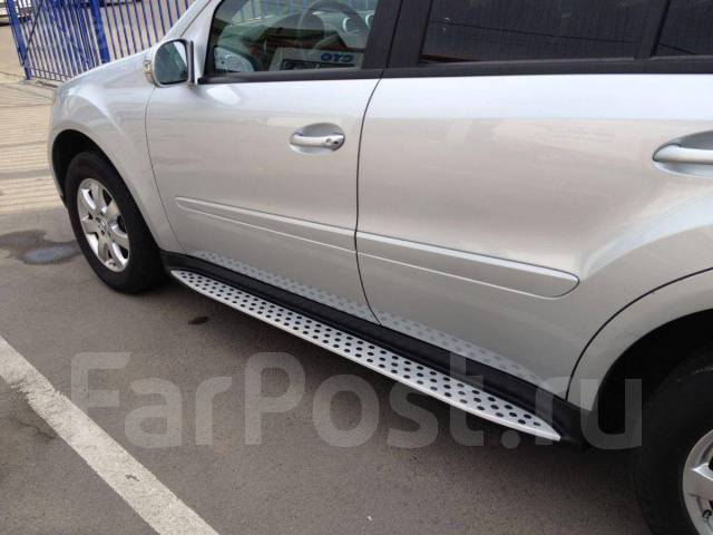 Пороги мл 164. Гл164 2011 крепеж накладок на подножки. Пороги w164. Подножка мл 164. Пороги мл 164.