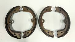 Колодки стояночного тормоза. Infiniti FX45, S50 Infiniti FX35, S50 Двигатели: VK45DE, VQ35DE
