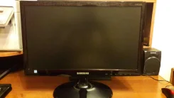 Samsung. 19" ����