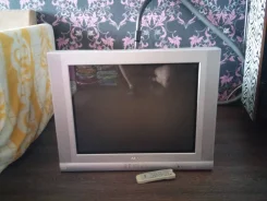 Akai. CRT (���) ����