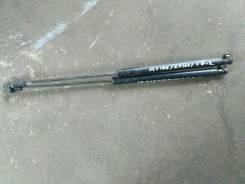 Амортизатор капота. Toyota Mark II, GX100, GX105, JZX100, JZX101, JZX105, LX100 Toyota Cresta, GX100, GX105, JZX100, JZX101, JZX105, LX100 Toyota Chas...