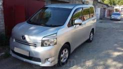 Toyota Voxy. вариатор, 4wd, 2.0 (140 л.с.), бензин, 161 000 тыс. км