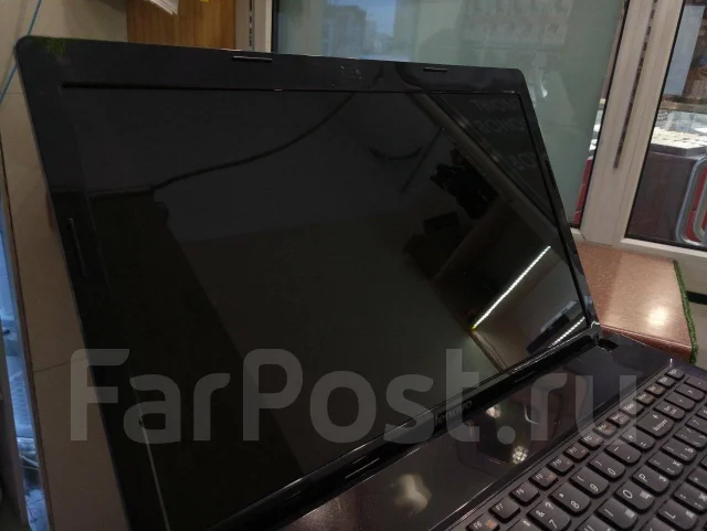 Lenovo G580. 15.6", 2,2����, ��� 6 ��, ���� 320���, WiFi: 1, Bluetooth: 1, ����������� �� 4��. ����