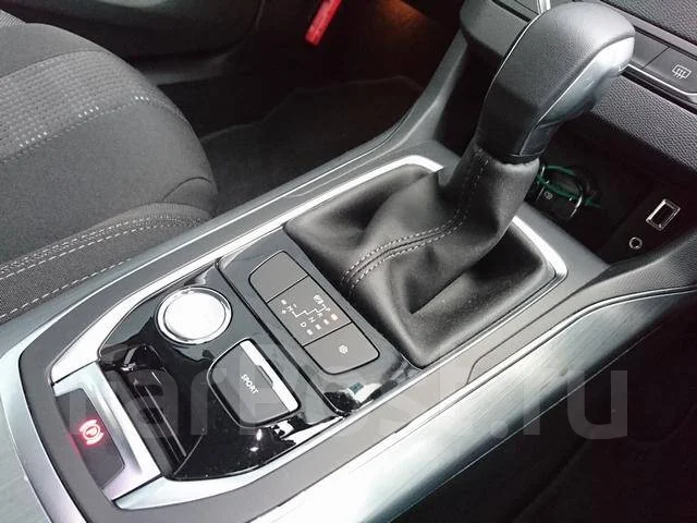 Peugeot 308. �������, ��������, 1.2, ������, 7 600����. ��, �/�. ��� ����� �� ���������� ����