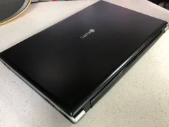 Toshiba Tecra. 17.3", 2 400����, ��� 8 ��, ���� 750���, WiFi: 1, Bluetooth: 1 ����