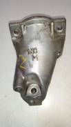 Кронштейн опоры двигателя. Lexus: IS300, IS200, GS430, GS300, GS400 Toyota: Crown, Aristo, Verossa, Altezza, Brevis, Mark II Wagon Blit, Crown Majesta...
