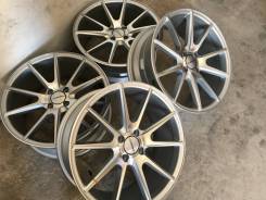 Vossen. 7.5x17", 4x100.00, ET40, ЦО 73,1 мм.