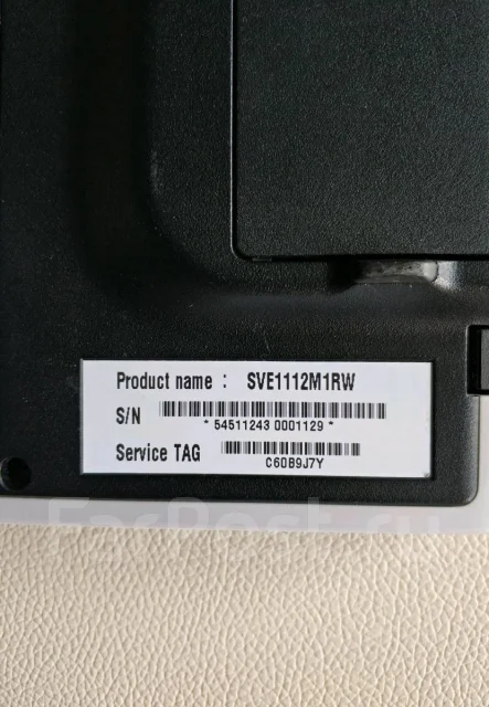 Sony VAIO SVE1112M1R. 11.6", 1,7����, ���� 500��� ����