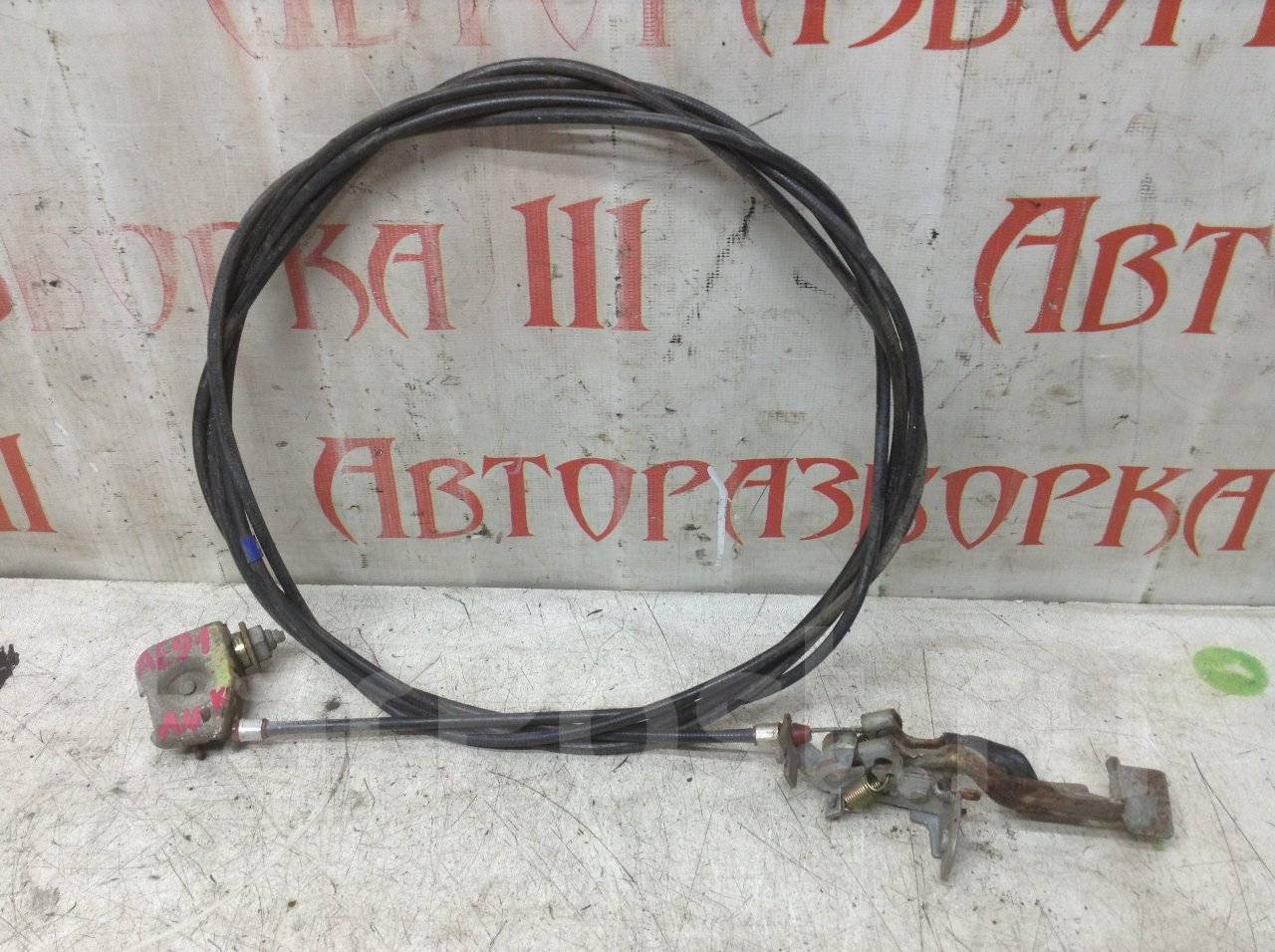 Как поменять тросик лючка бензобака на тойота королла спасио - 80 фото