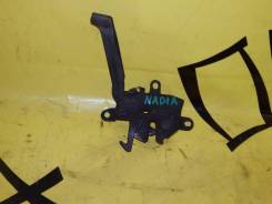 Замок капота TOYOTA NADIA SXN10