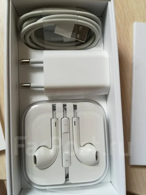 Apple iPhone SE. �/�, ������, 4G LTE ����