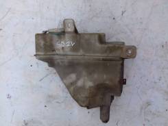 Бачок стеклоомывателя. Mitsubishi Lancer, CA1A, CA2A, CA3A, CA4A, CB1W, CB2A, CB2W, CB3A, CB4A, CB4W, CB5W, CB6A, CB7A, CB8A, CB8W, CC3A, CC4A, CD3A...