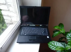 Samsung R20 Plus. 15.4", WiFi ����