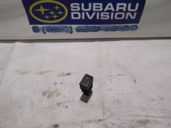 Кнопка включения противотуманных фар. Subaru Legacy, BH5 Subaru Legacy B4, BE9, BE5, BEE Двигатели: EJ18, EJ18E, EJ18S, EJ20, EJ201, EJ202, EJ203, EJ2...