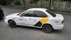 Nissan Sunny. Без водителя