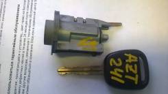 Личинка замка. Toyota Caldina, AZT241, AZT241W