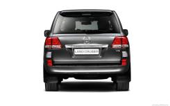 Стоп-сигнал. Toyota Land Cruiser, GRJ200, J200, URJ200, URJ202W, UZJ200, UZJ200W, VDJ200 Двигатели: 1GRFE, 1URFE, 1VDFTV, 2UZFE, 3URFE