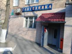 Сдается торговое помещение. 280 кв. м., улица Бурачка 8, р-н Чуркин. Дом снаружи