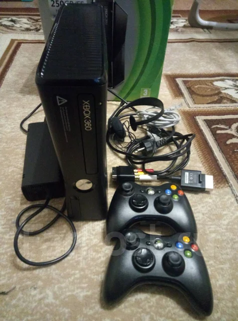 Microsoft Xbox 360 Slim ����