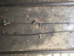 Тросик ручного тормоза. Toyota Hiace Regius, KCH46G, KCH46W, RCH47W