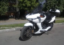 Honda DN-01. 680����. ��., ��������, ���, � �������� ����