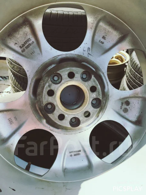 RH Wheels. 8.0x17", 5x100, 5x112, ET60 ����
