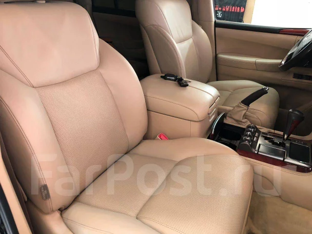Lexus LX570. �������, 4wd, 5.7 (367��.�.), ������, 194 000����. �� ����