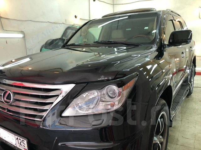 Lexus LX570. �������, 4wd, 5.7 (367��.�.), ������, 194 000����. �� ����