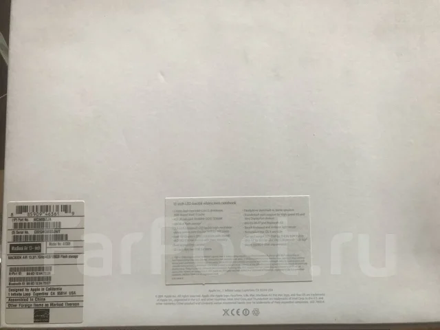 Apple MacBook Air 13 2011 Mid MC965. 13.3", 1,7����, ��� 4 ��, ���� 128���, WiFi: 1, Bluetooth: 1, ����������� �� 1��. ����