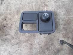 Кнопка управления зеркалами. Nissan: Wingroad, X-Trail, King Cab, Hardbody, Terrano, Atleon, Pulsar, NP300, Almera, Sunny, March Box, Bluebird Sylphy...