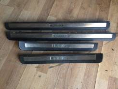 Накладка на порог. Toyota Mark II, GX100, GX105, JZX100, JZX101, JZX105 Двигатели: 1GFE, 1JZGE, 1JZGTE, 2JZGE