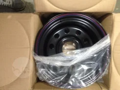 Red Wheel. 8.0x15", 6x139.7, ET-25 ����