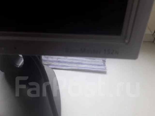 Samsung. 15" ����