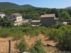 Продам участок недалеко от моря. 6 кв. м., собственность, электричество, вода, от частного лица (собственник)