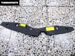 Дефлектор радиатора. Toyota Prius, ZVW30, ZVW30L, ZVW35 Двигатели: 2ZRFXE, 5ZRFXE