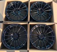 Weds Sport SA-15R. 9.5/10.5x19", 5x114.30, ET25/35, ЦО 74,0 мм.
