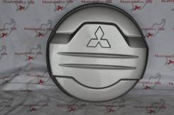 Колпаки запасного колеса. Mitsubishi