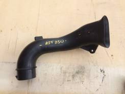 Воздухозаборник. Toyota Avensis, AZT250, AZT250L, AZT250W, AZT251, AZT251L, AZT251W, AZT255, AZT255W, ZZT251, ZZT251L Двигатели: 1AZFSE, 1ZZFE, 2AZFSE