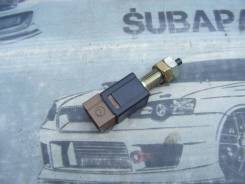 Концевик под педаль тормоза. Subaru: Pleo, Forester, Legacy, R2, Impreza, R1, Vivio, Exiga, Domingo, Legacy B4, Stella Двигатели: EN07E, EN07S, EN07U...