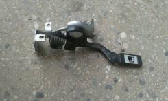 Ручка открывания бензобака. Toyota Vanguard, ACA31, ACA33, ACA33W, ACA36, ACA38, ACA38W, GSA33, GSA33W Toyota RAV4, ACA20, ACA20W, ACA21, ACA21W, ACA2...