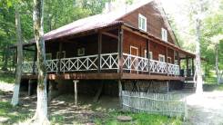 В связи с отъездом продается усадьба в лесной зоне. Покупателю подарок. П.Раздольное, улица Набережная 25, р-н надеждинский, площадь дома 100 кв. м....