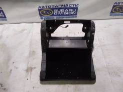 Бардачок. Subaru Legacy B4, BE5, BE9, BEE Двигатели: EJ20, EJ202, EJ203, EJ204, EJ20X, EJ25, EJ255, EZ30